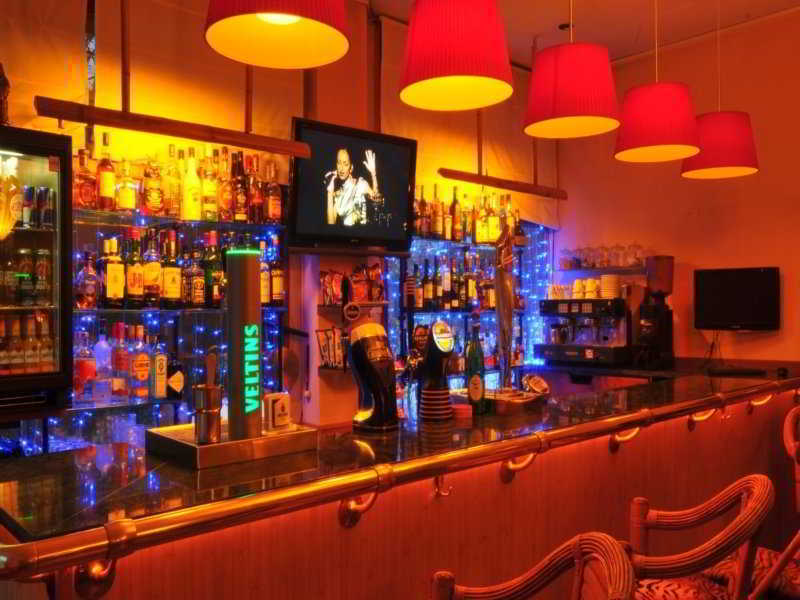 Hotel Palarine Эртц Экстерьер фото